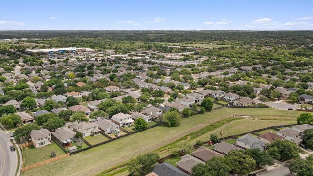 3848 Willie Mays LN, Round Rock, TX 78665