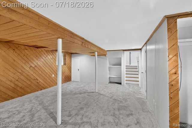 7176 Perry Lake Road, Clarkston, MI 48346