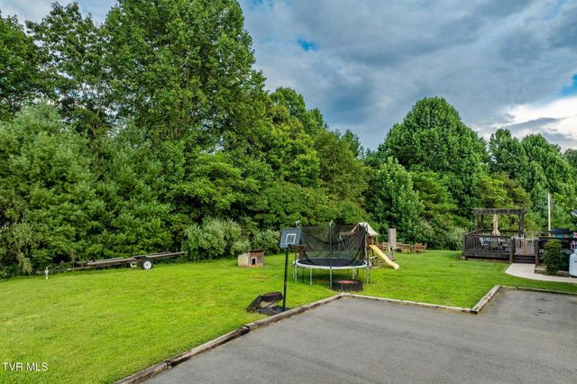 800 Leason Gregg Road, Mountain City, TN 37683