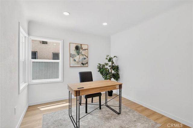 5924 Lewis, Long Beach, CA 90805