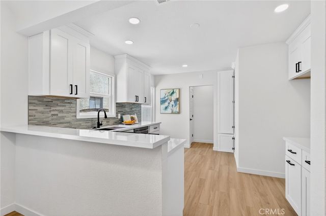 5924 Lewis, Long Beach, CA 90805