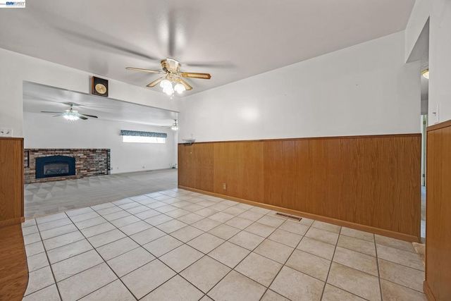 1504 Yosemite Dr, Antioch, CA 94509