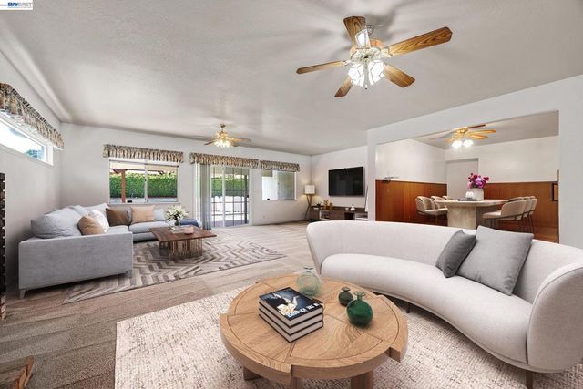 1504 Yosemite Dr, Antioch, CA 94509