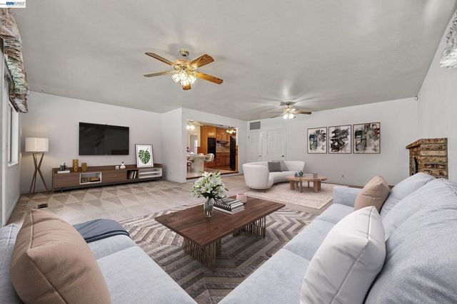 1504 Yosemite Dr, Antioch, CA 94509