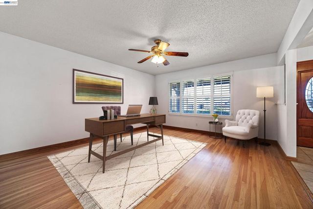 1504 Yosemite Dr, Antioch, CA 94509