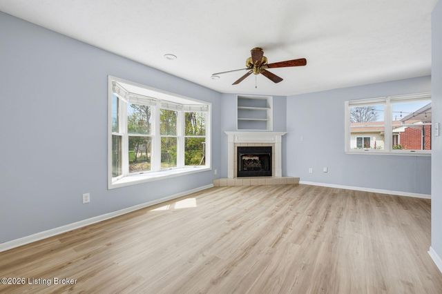 2608 Woodsdale Ave, Louisville, KY 40220