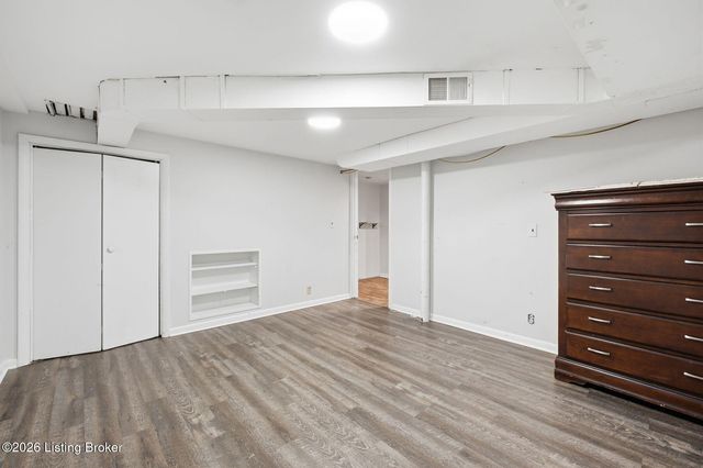 2608 Woodsdale Ave, Louisville, KY 40220