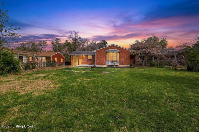 2608 Woodsdale Ave, Louisville, KY 40220