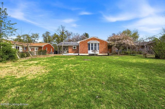 2608 Woodsdale Ave, Louisville, KY 40220