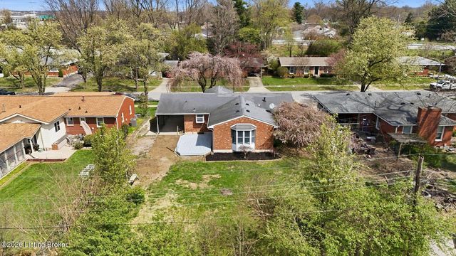 2608 Woodsdale Ave, Louisville, KY 40220