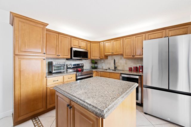 2774 SW 15th Street 2774, Deerfield Beach, FL 33442