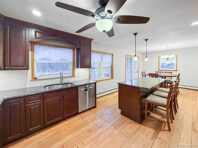 25 E Mountain Road S, Cold Spring, NY 10516