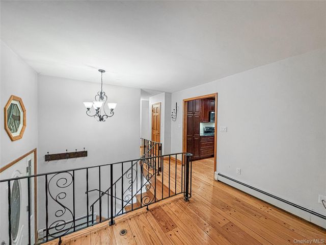 25 E Mountain Road S, Cold Spring, NY 10516