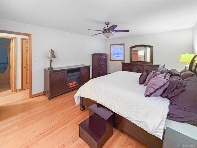 25 E Mountain Road S, Cold Spring, NY 10516