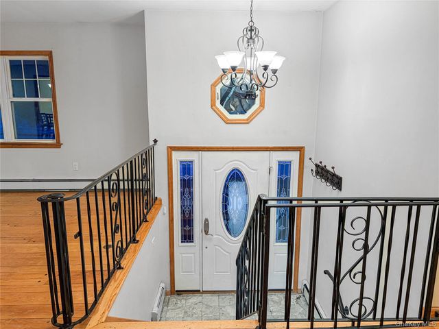 25 E Mountain Road S, Cold Spring, NY 10516