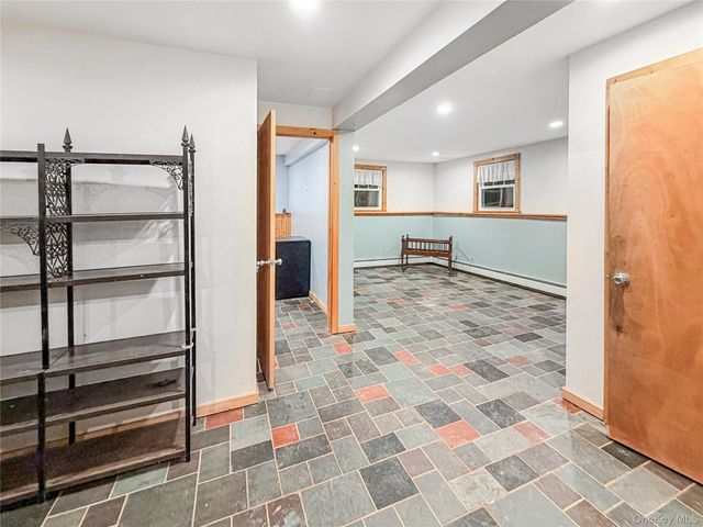 25 E Mountain Road S, Cold Spring, NY 10516