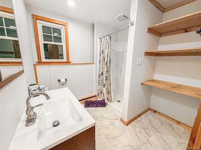 25 E Mountain Road S, Cold Spring, NY 10516