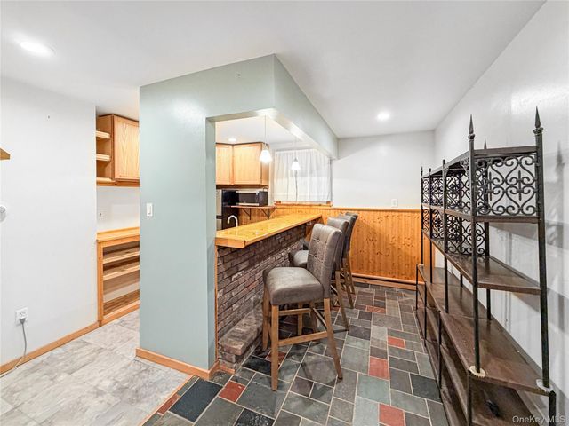 25 E Mountain Road S, Cold Spring, NY 10516