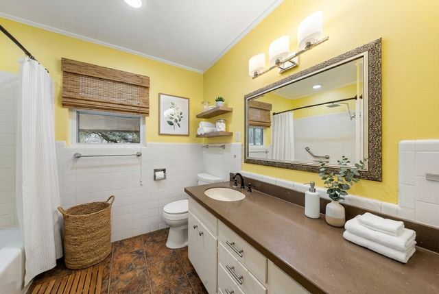 740 Wedgewood Drive, Woodway, TX 76712