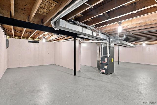 635 S 31st Street, Saginaw, MI 48601