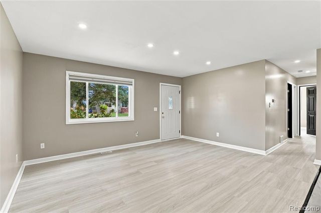 635 S 31st Street, Saginaw, MI 48601