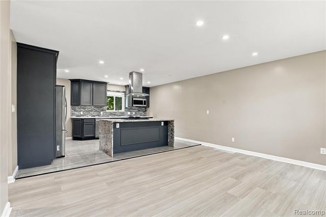 635 S 31st Street, Saginaw, MI 48601