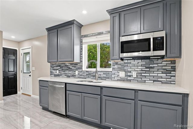 635 S 31st Street, Saginaw, MI 48601