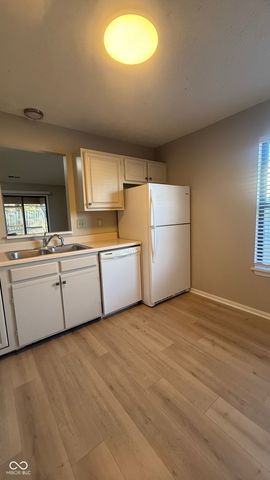 14610 Village Park East Drive, Carmel, IN 46033