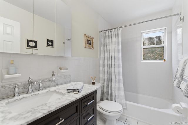 319 Jefferson Street, Centerport, NY 11721