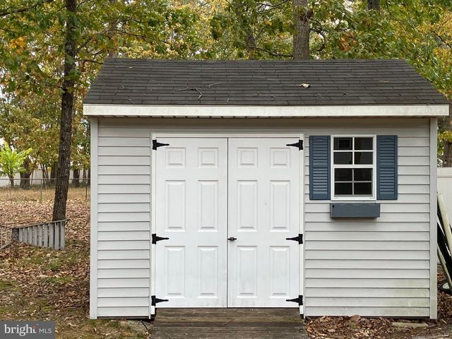 307 COLORADO TRL, Browns Mills, NJ 08015