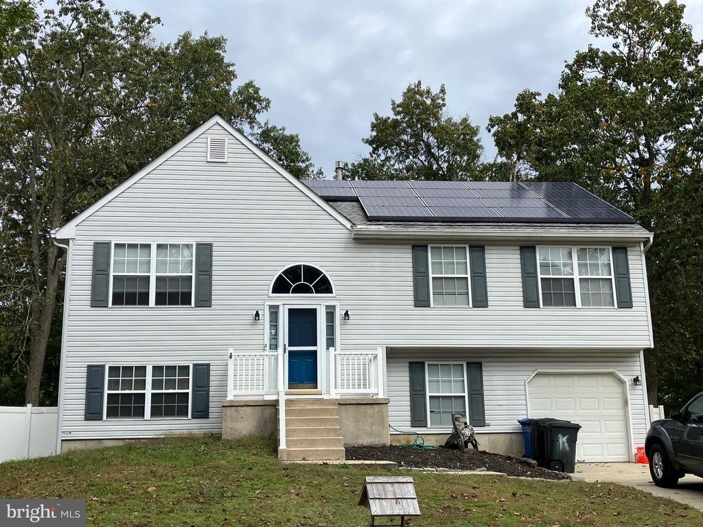 307 COLORADO TRL, Browns Mills, NJ 08015