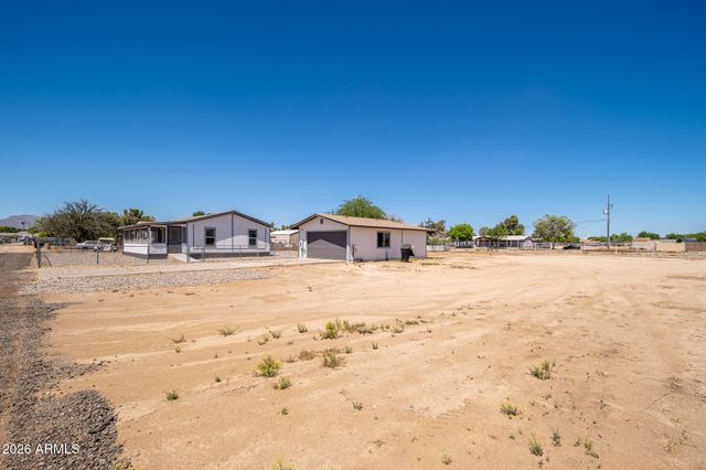16208 W VISTA Avenue, Litchfield Park, AZ 85340