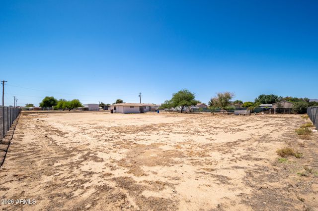16208 W VISTA Avenue, Litchfield Park, AZ 85340