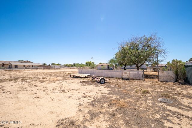 16208 W VISTA Avenue, Litchfield Park, AZ 85340