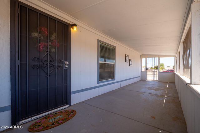 16208 W VISTA Avenue, Litchfield Park, AZ 85340