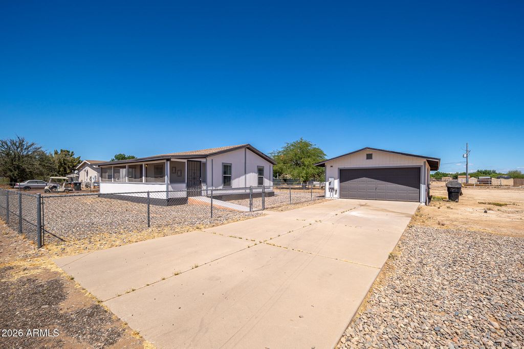 16208 W VISTA Avenue, Litchfield Park, AZ 85340
