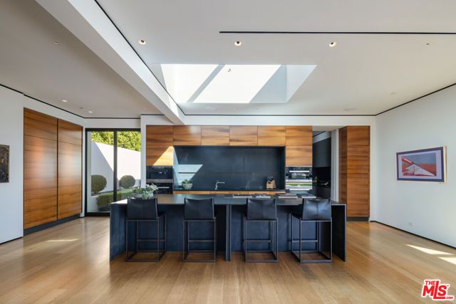 1877 Rising Glen Road, Los Angeles, CA 90069