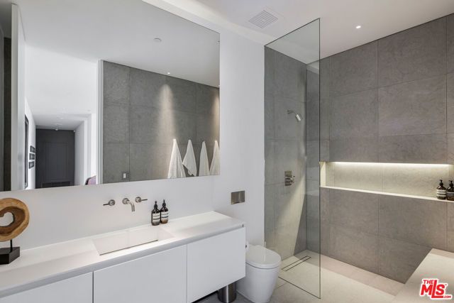 1877 Rising Glen Road, Los Angeles, CA 90069