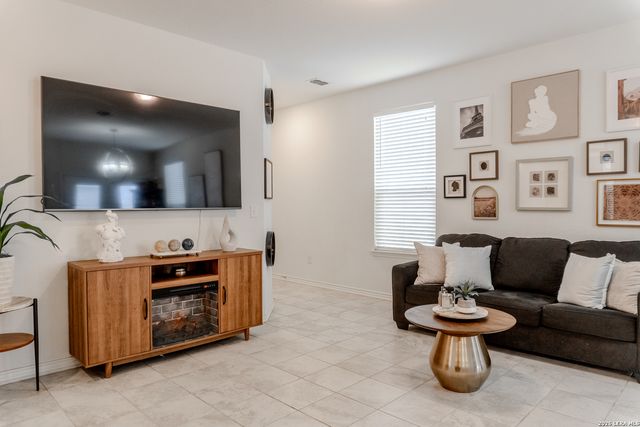 9230 Monsanto, San Antonio, TX 78214