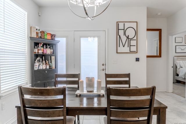 9230 Monsanto, San Antonio, TX 78214