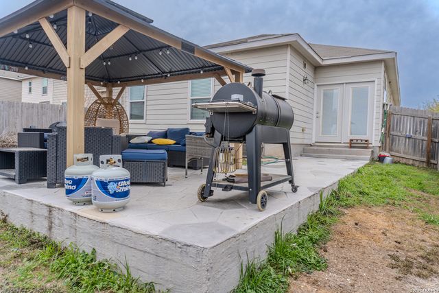 9230 Monsanto, San Antonio, TX 78214