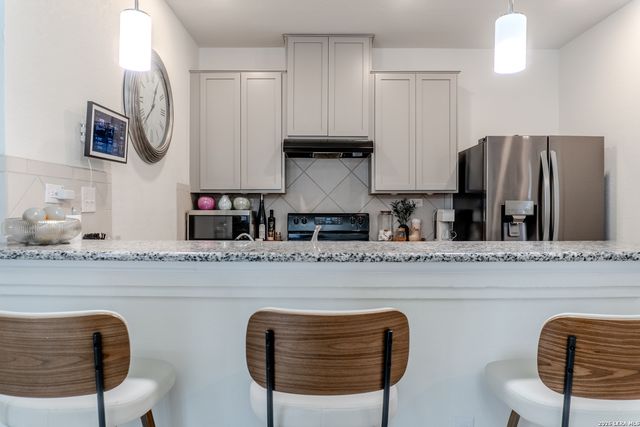 9230 Monsanto, San Antonio, TX 78214