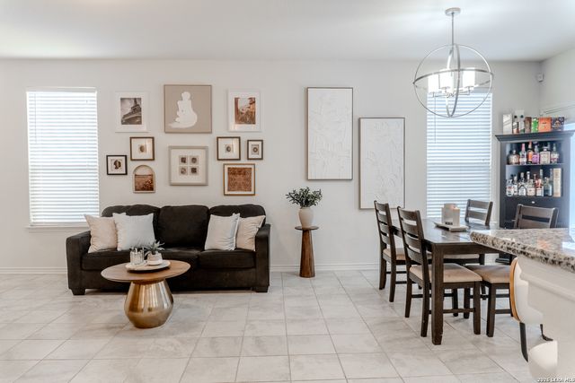 9230 Monsanto, San Antonio, TX 78214