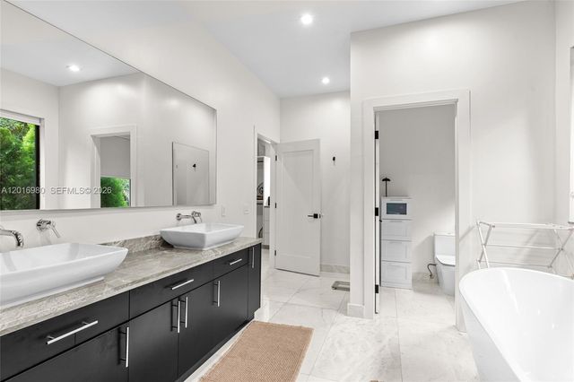 7200 SW 107th Ter, Pinecrest, FL 33156