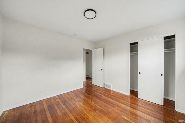 50740 Parian Avenue, South Bend, IN 46637