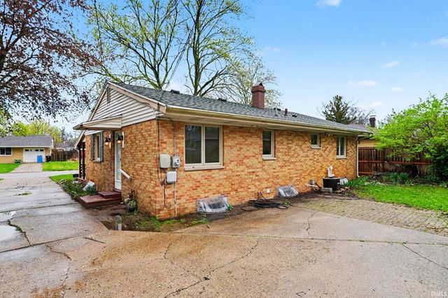 50740 Parian Avenue, South Bend, IN 46637
