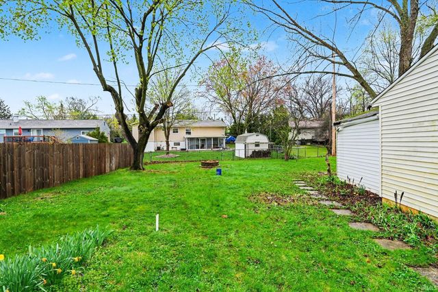 50740 Parian Avenue, South Bend, IN 46637