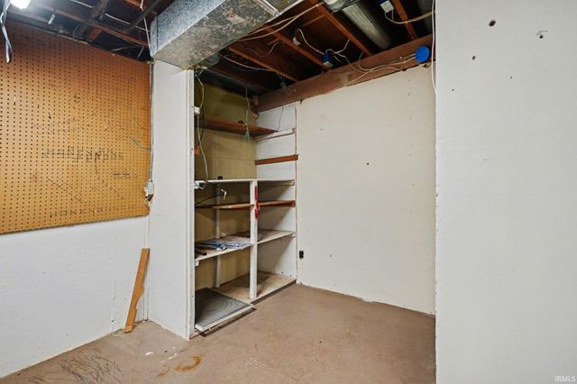 50740 Parian Avenue, South Bend, IN 46637