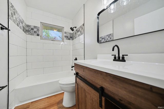 50740 Parian Avenue, South Bend, IN 46637