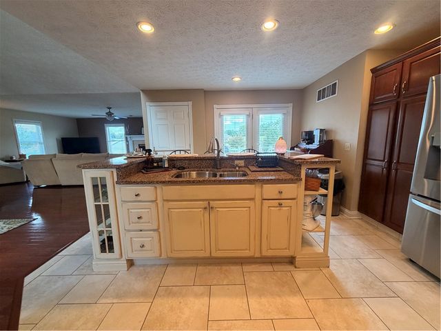 2049 N Highlander Drive, Xenia, OH 45385
